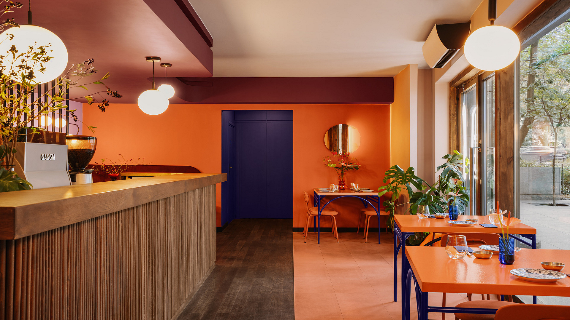 Nowy adres kulinarny do odkrycia w Warszawie. Koreańska restauracja Hesu przyciąga kolorami i pysznościami 
