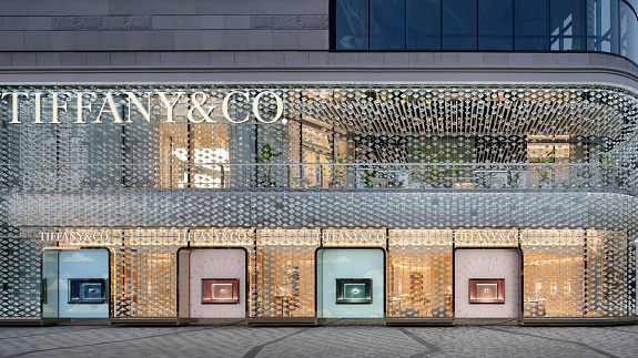 Prawie 7000 diamentów na fasadzie Tiffany’ego w Szanghaju