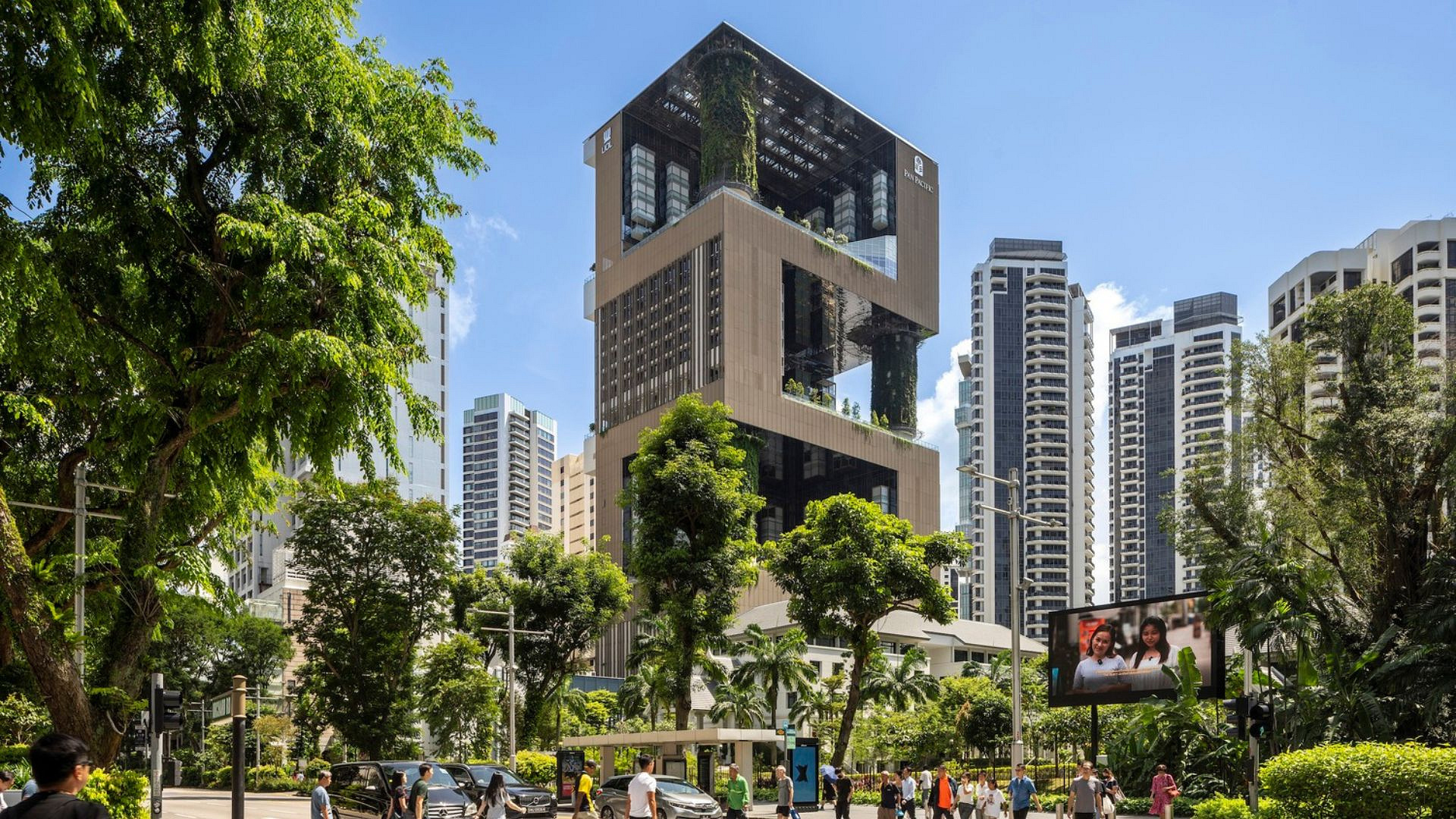 Hotel Pan Pacific Orchard w Singapurze. Jeden z najbardziej zielonych wieżowców świata 