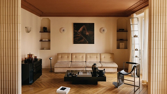 Paryski apartament przy słynnej Rue de Rivoli jak z filmów Davida Lyncha