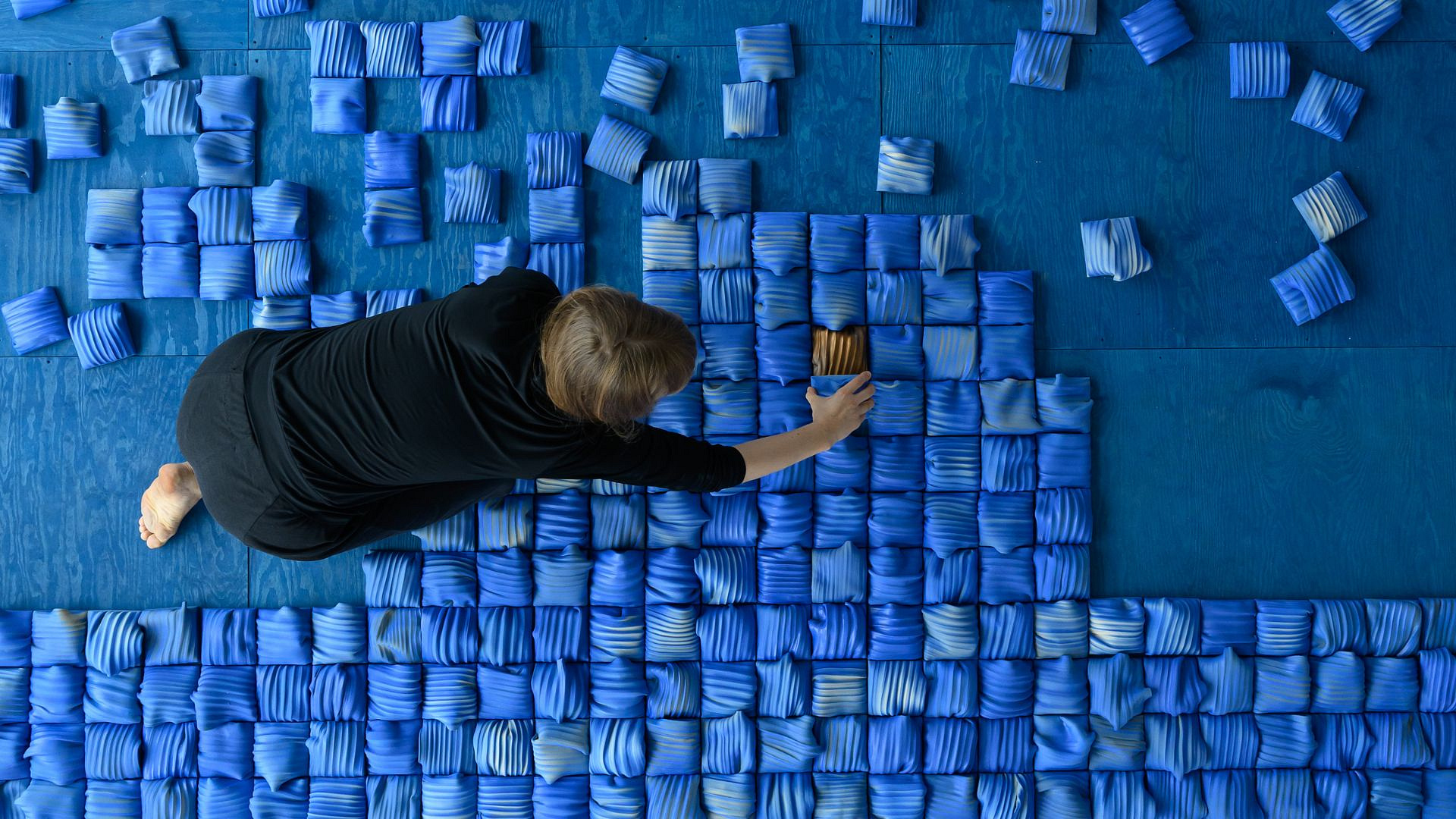 Instalacja polskiej artystki w Victoria & Albert Museum! „The Ripple Effect” niesie ważne przesłanie
