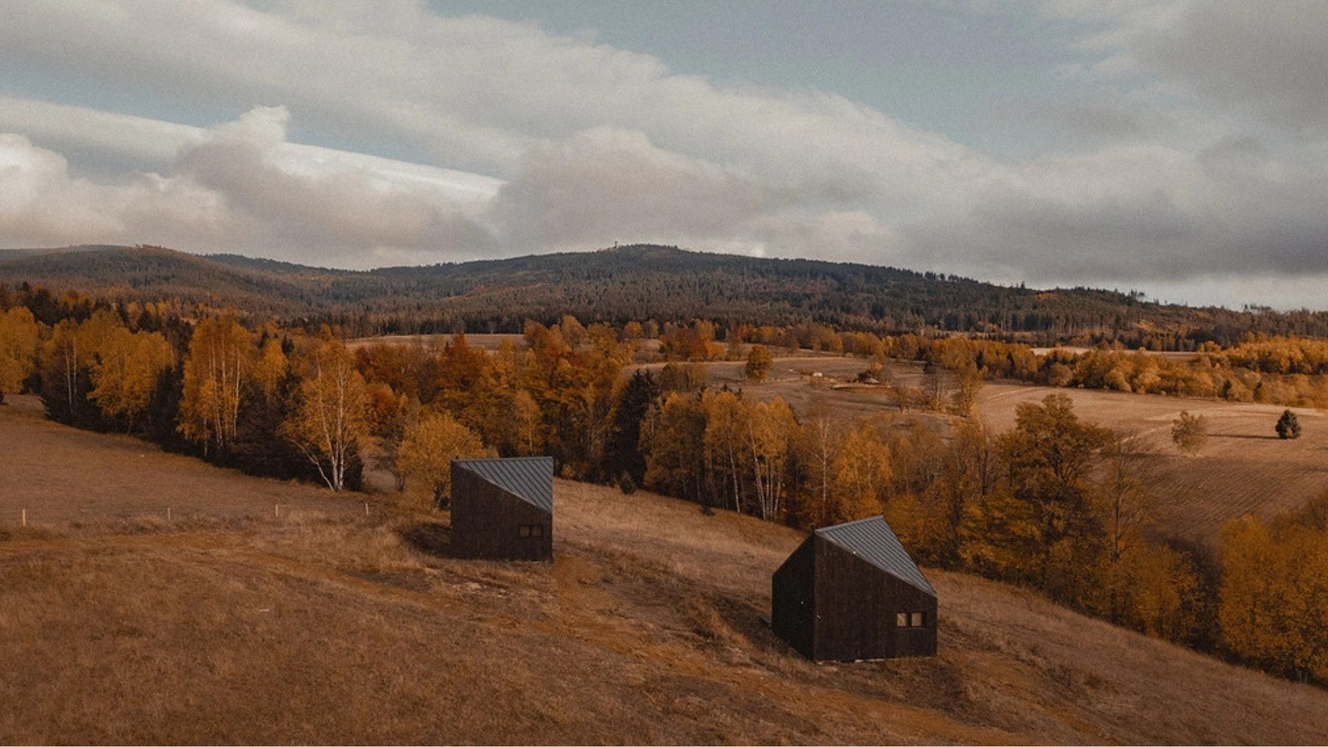 7 cosy domków dla par na jesień 
