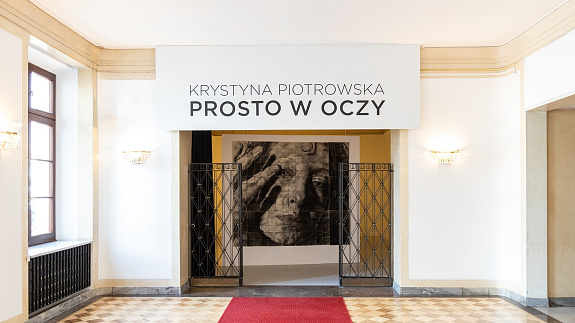 „Lubię ludzi, których stworzyłam” – rozmowa z artystką Krystyną Piotrowską