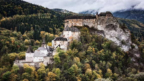 7 nawiedzonych zamków w Europie. W jednym z nich ponoć znajdowała się brama do piekieł