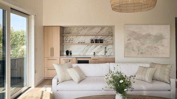 Dom na wyspie – letnia posiadłość w stylu przytulnego minimalizmu