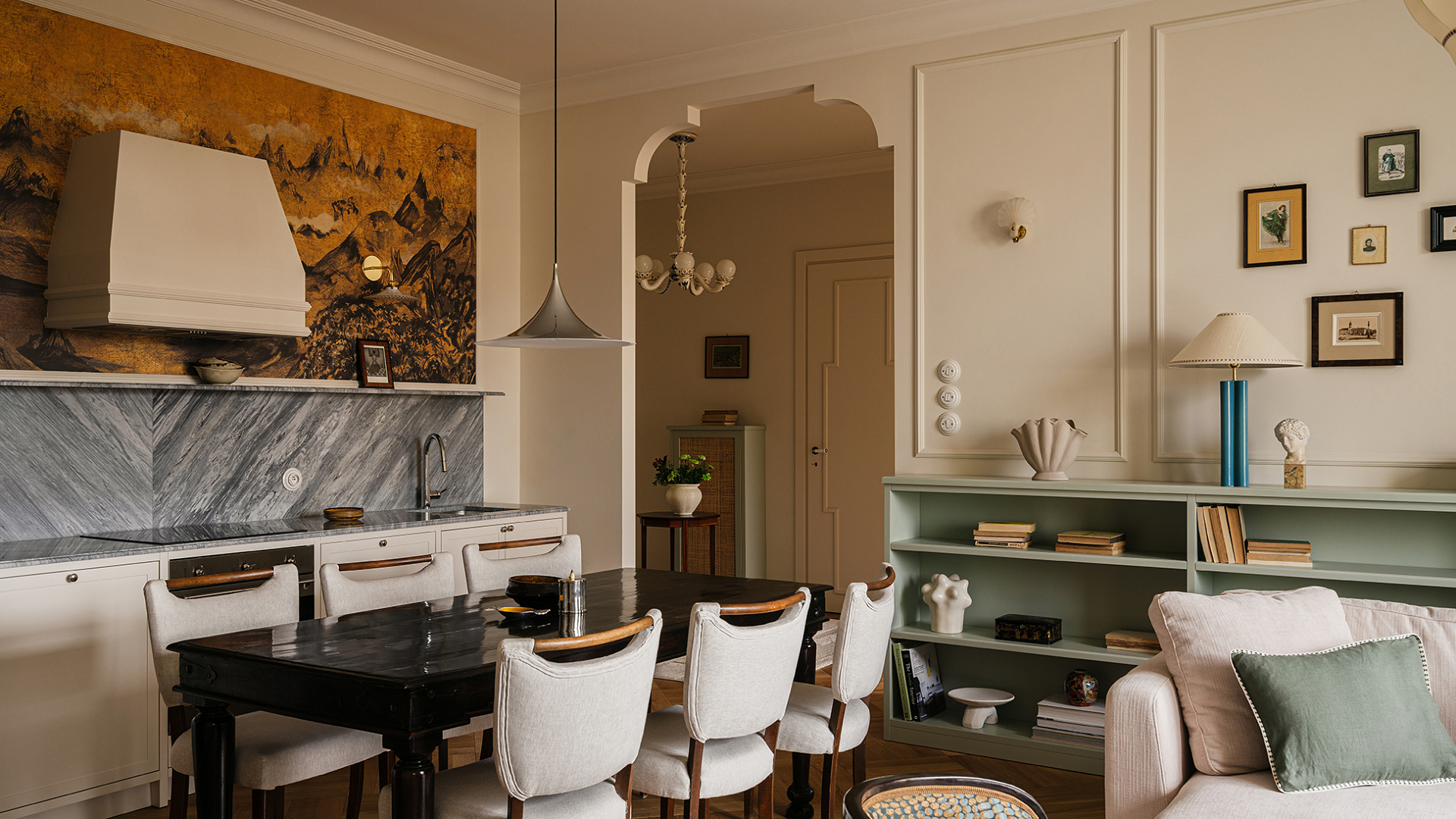 Nowoczesna wersja przytulności w warszawskiej kamienicy