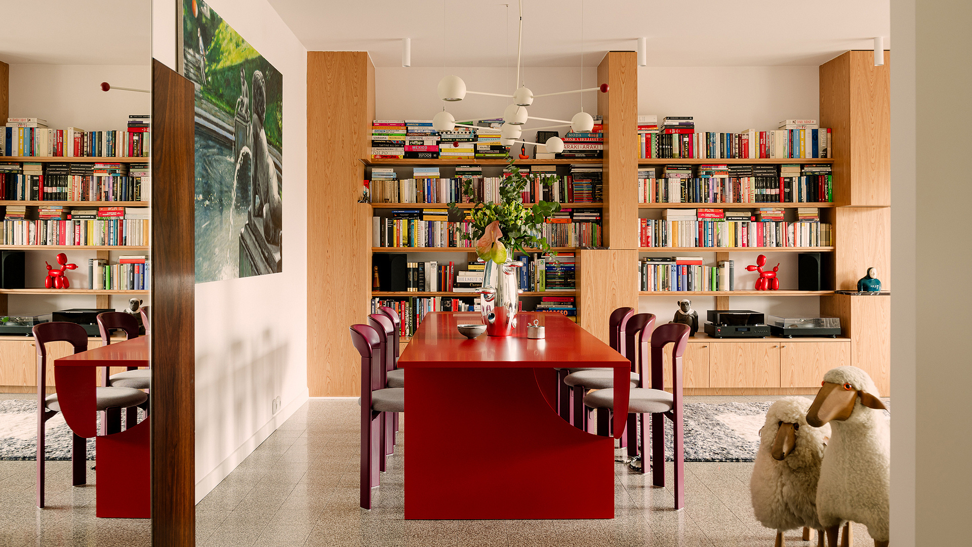 Płynna nowoczesność w warszawskim mieszkaniu