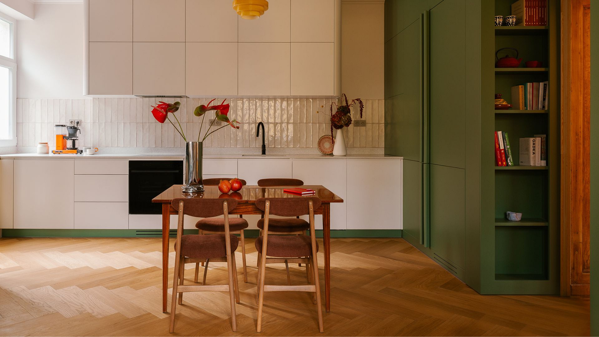 Gdańskie mieszkanie w kojących odcieniach zieleni