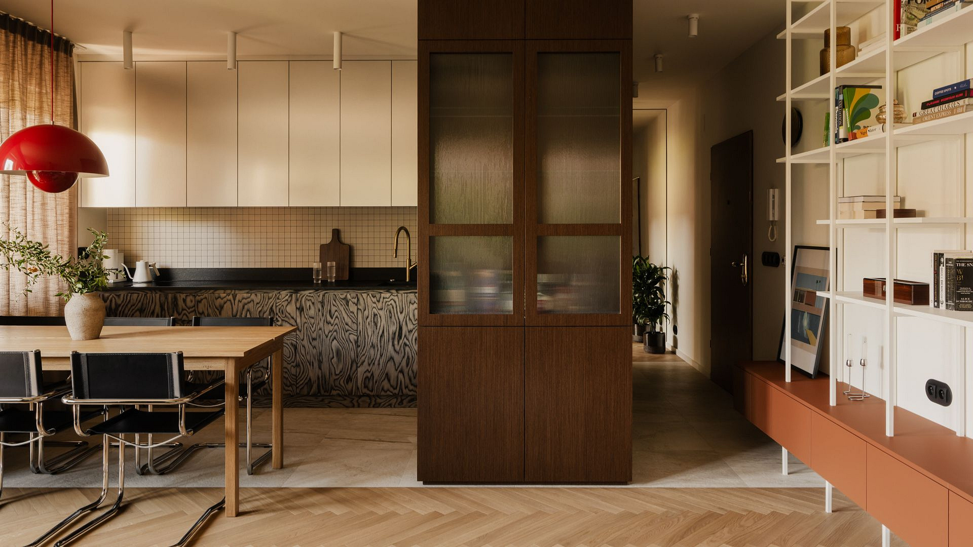 50-metrowe mieszkanie w Warszawie – przytulna i elegancka przestrzeń w kolorach ziemi 