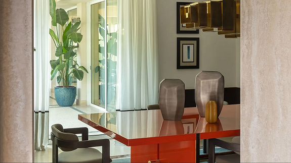 Apartament w Mediolanie – inspiracje latami 30. i perfekcyjnie dopracowane detale 