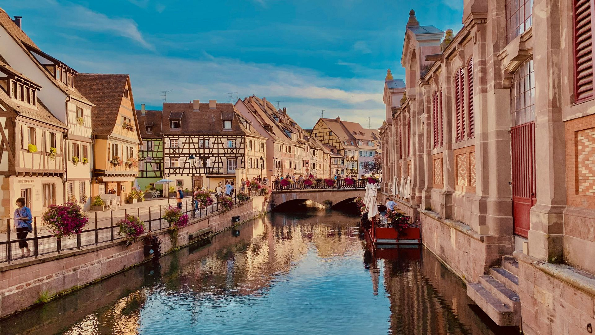 Walentynki last minute. 5 nieoczywistych destynacji idealnych na walentynkowy wyjazd