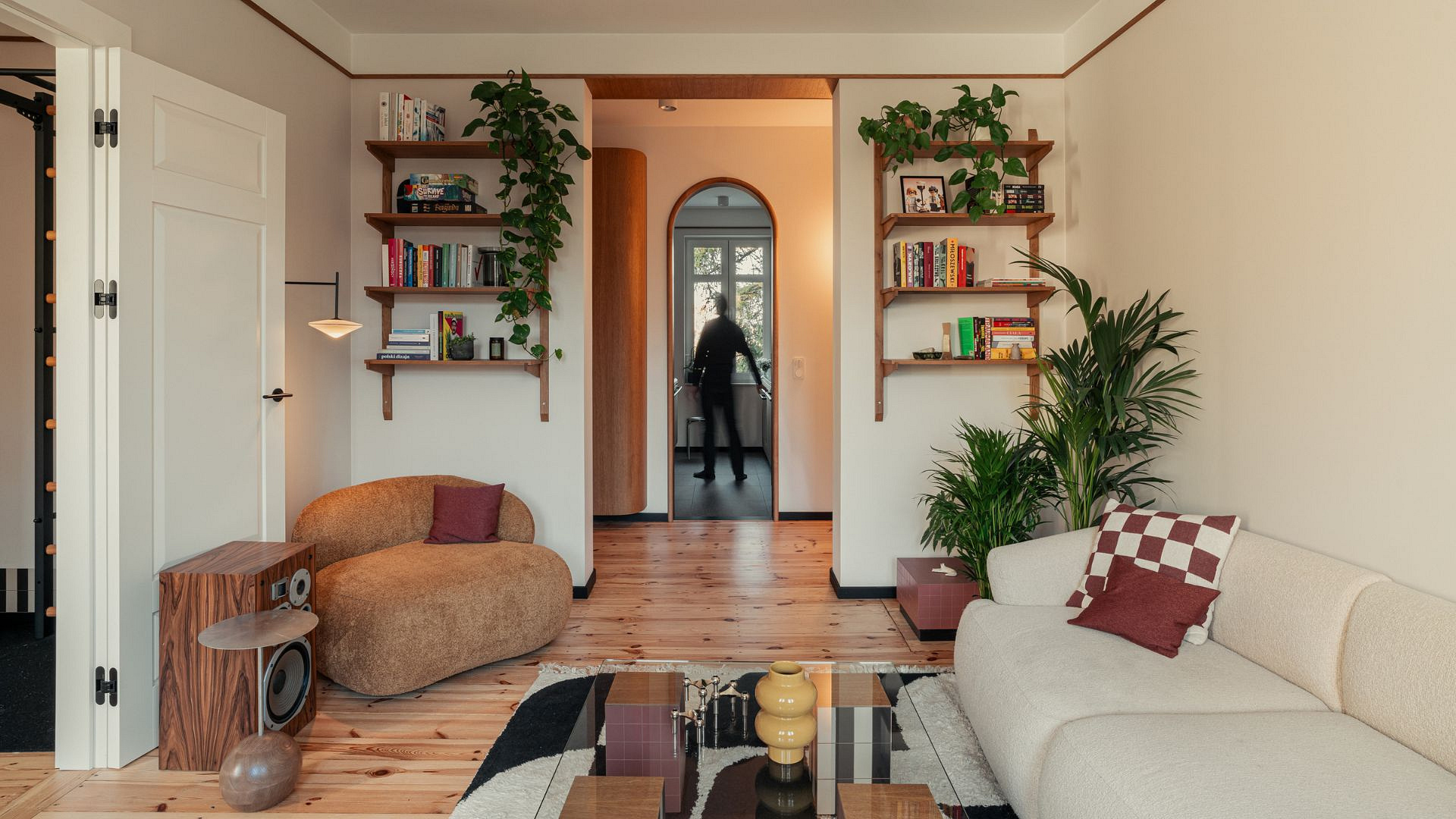 80-metrowe mieszkanie w przedwojennej kamienicy w Gdańsku