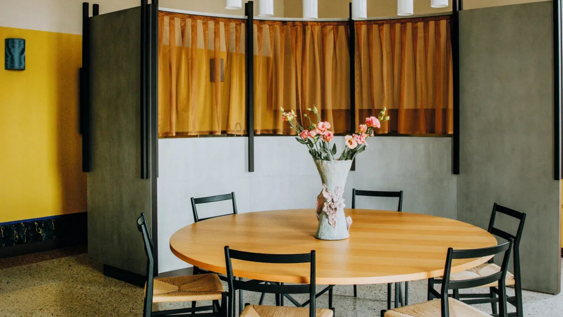 Wnętrza z meblami vintage – 7 propozycji od architektów z włoskiej listy AD100