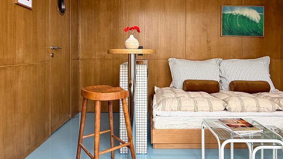 Mikrokawalerka w Paryżu w stylu kabiny na statku