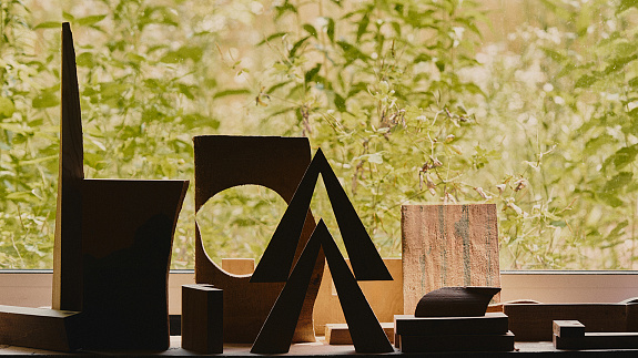 Krzesło jako komentarz