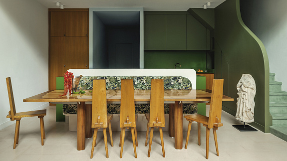 Pierwiastek artystyczny – mieszkanie w paryskiej kamienicy 