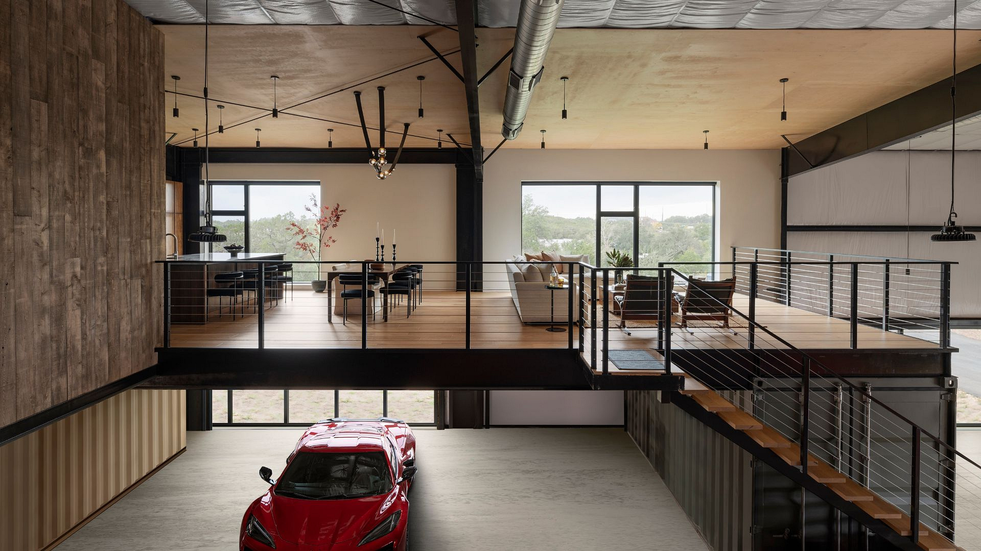 Dom kierowcy wyścigowego. Tu motoryzacyjna precyzja łączy się z kojącymi wnętrzami