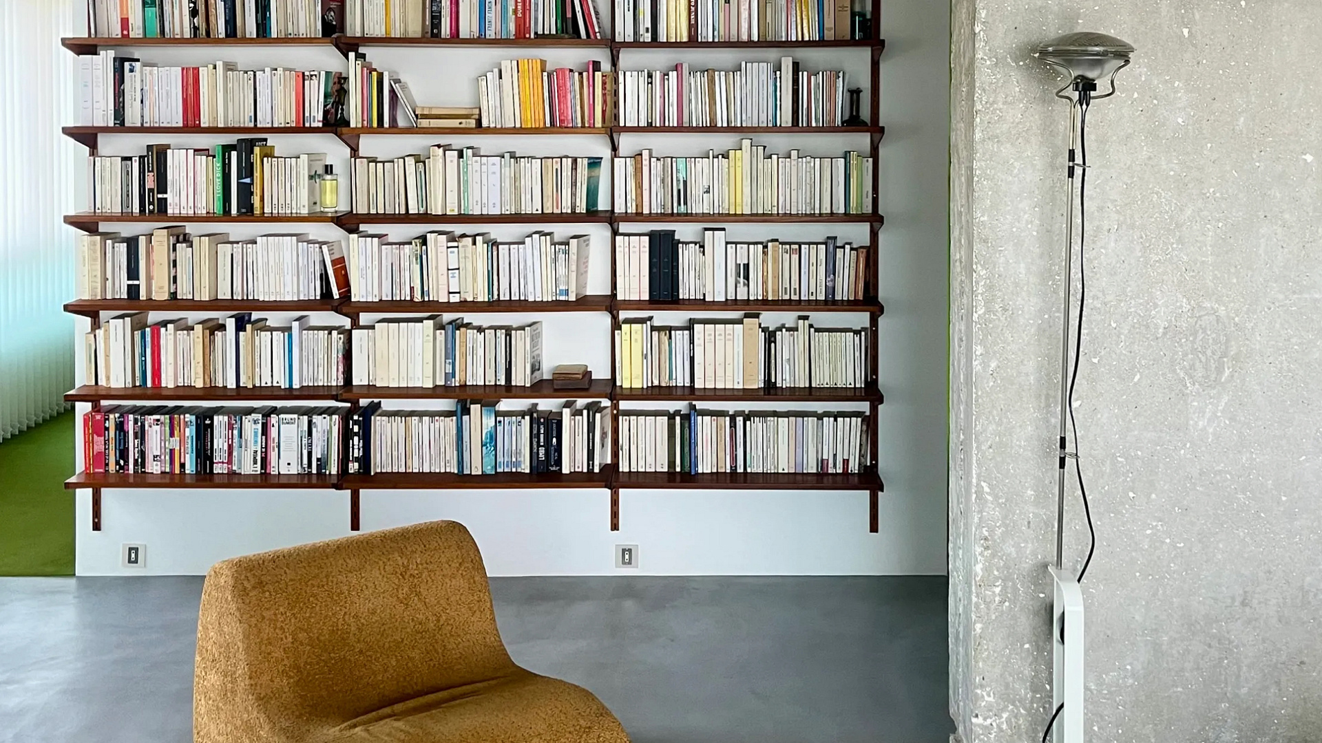 Mieszkanie w Paryżu — surowy styl w mistrzowskim wydaniu