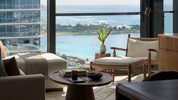 Słoneczny apartament na Hawajach: „Szkatułka na biżuterię” pełna sztuki i designu