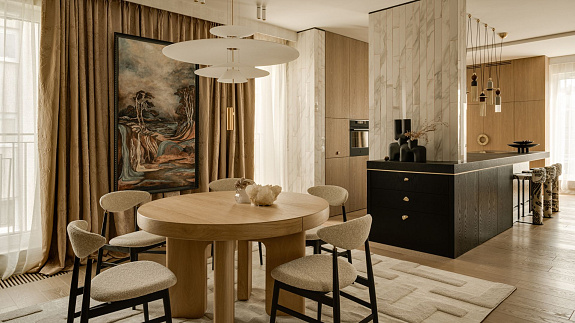 Pełen sztuki, 150-metrowy penthouse na warszawskim Powiślu 