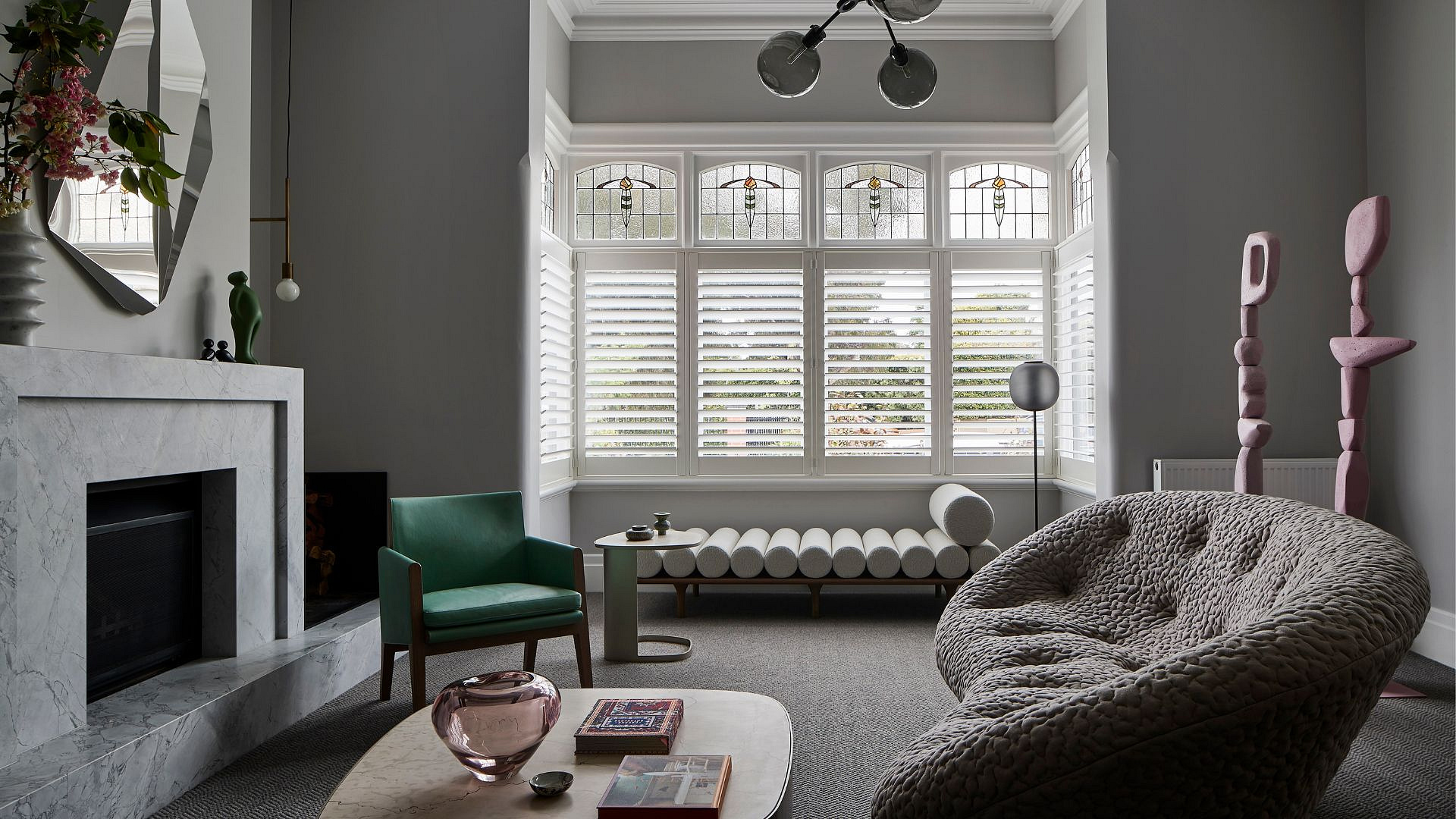 Dom, który powstał z połączenia zabytkowej posiadłości z nowoczesną dobudówką