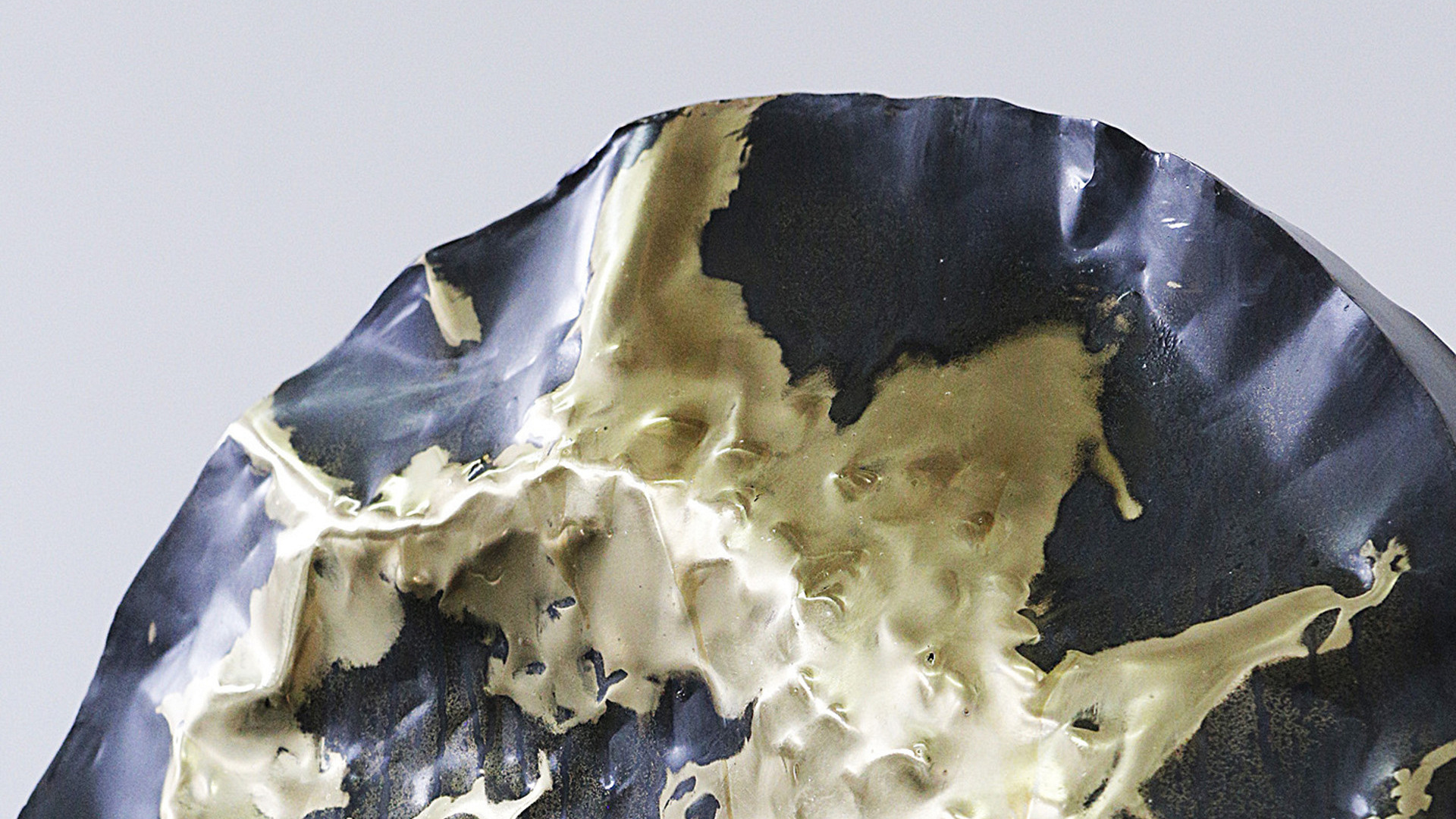 Surowa sprawiedliwość – rozmowa z Karolem Wyciskiem