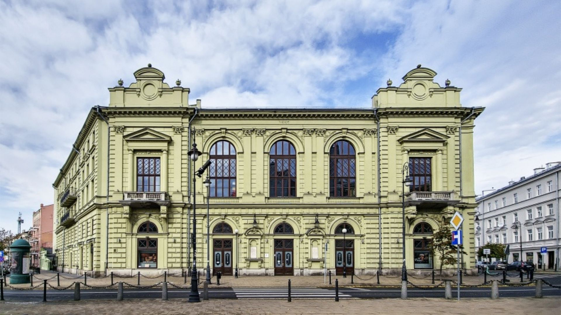 Ogrody na dachu i szklana fasada. Teatr im. Juliusza Osterwy w Lublinie przejdzie totalną metamorfozę