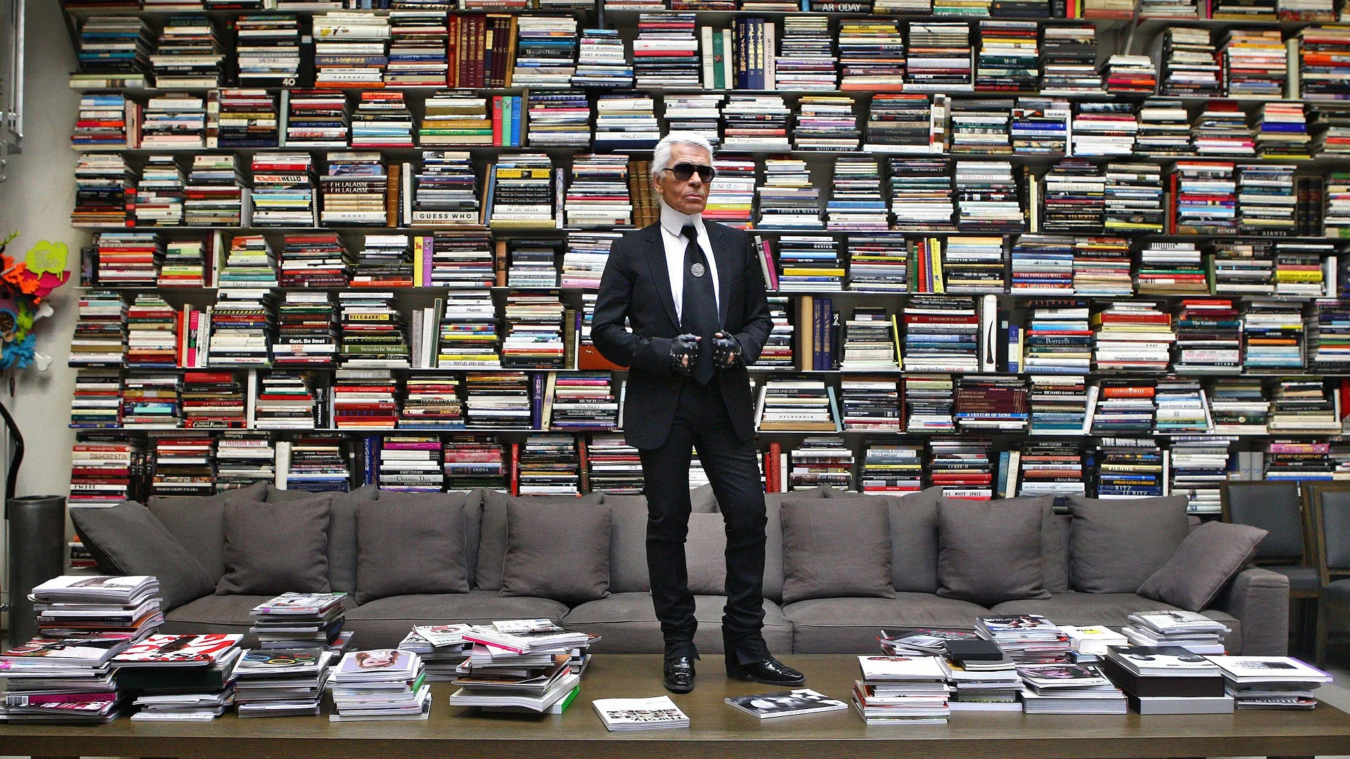 Wnętrza domów Karla Lagerfelda są jak opowieść o osobowości samego projektanta 