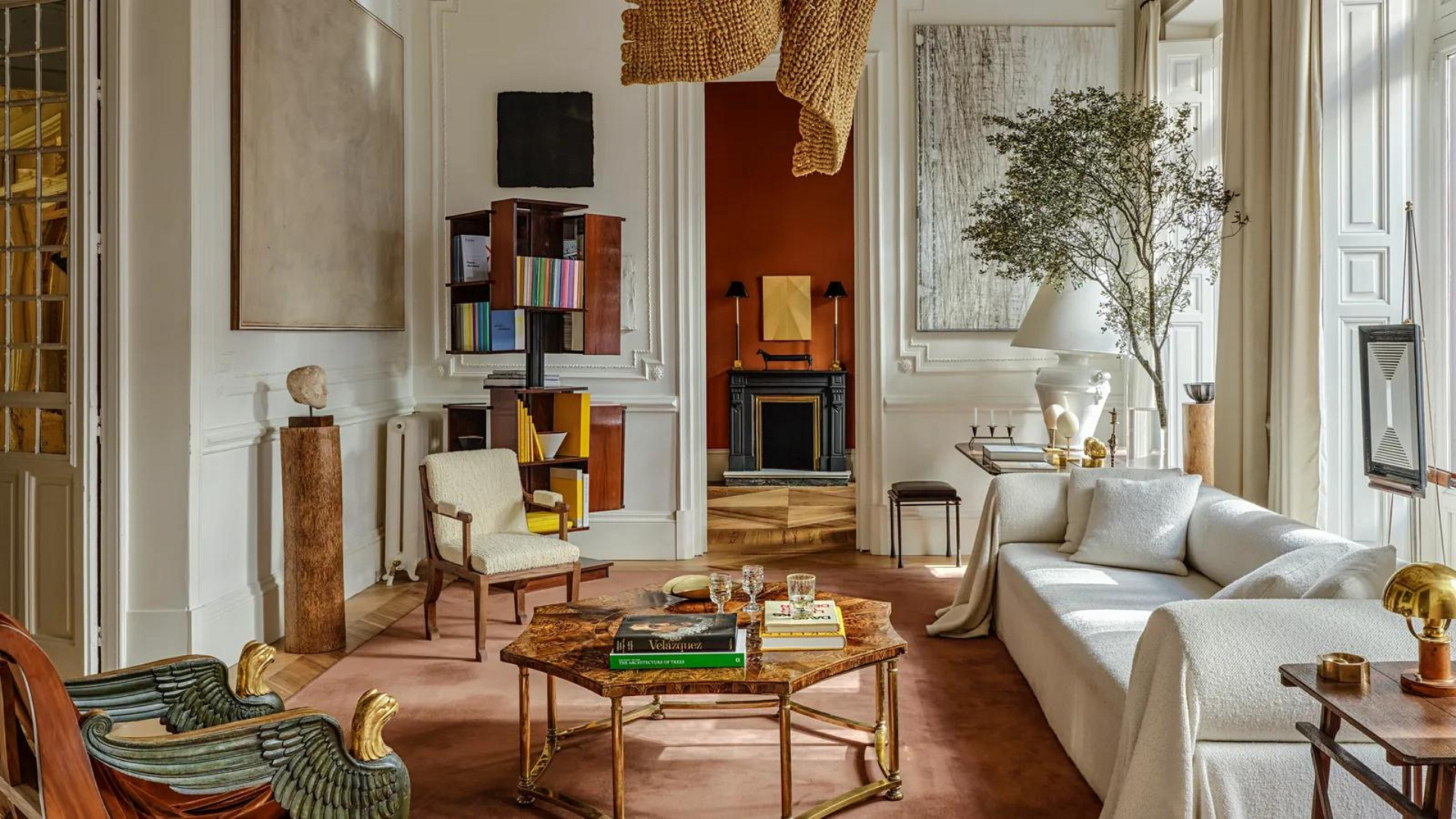 Eklektyczny apartament pary architektów w sercu Madrytu