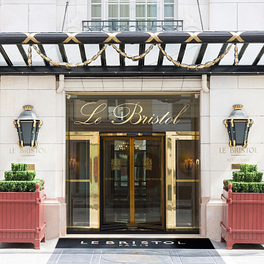 100 lat hotelu Le Bristol Paris – luksus, który idzie w parze z gościnnością