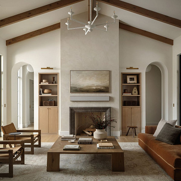 Dom w stylu przytulnego minimalizmu. Nasze serca skradł mosiężny okap w kuchni