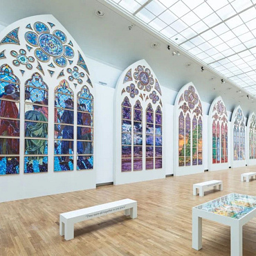 W Paryżu można zobaczyć projekty nowych, kontrowersyjnych witraży, które trafią do Notre-Dame