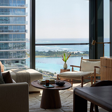 Słoneczny apartament na Hawajach: „Szkatułka na biżuterię” pełna sztuki i designu