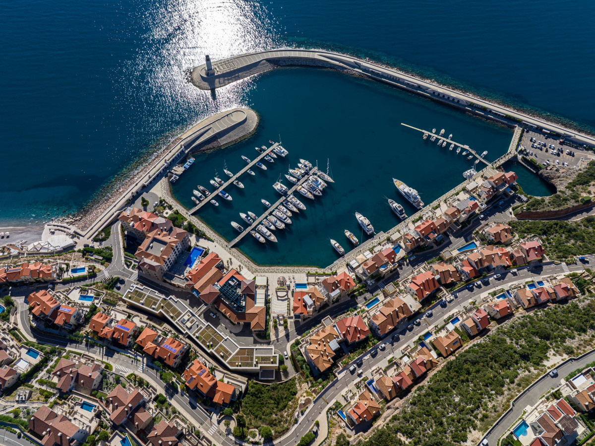 Luštica Bay