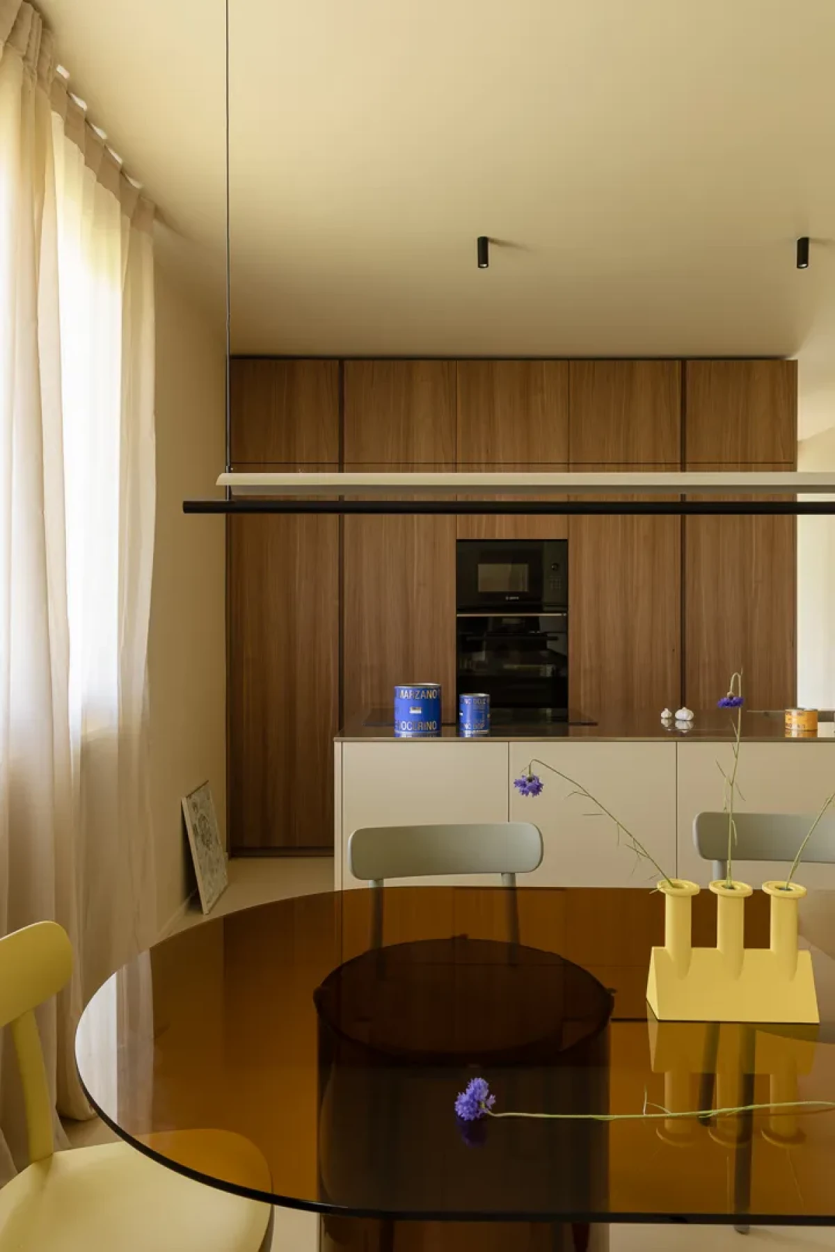 Mieszkanie w odcieniach żóci w Pawii