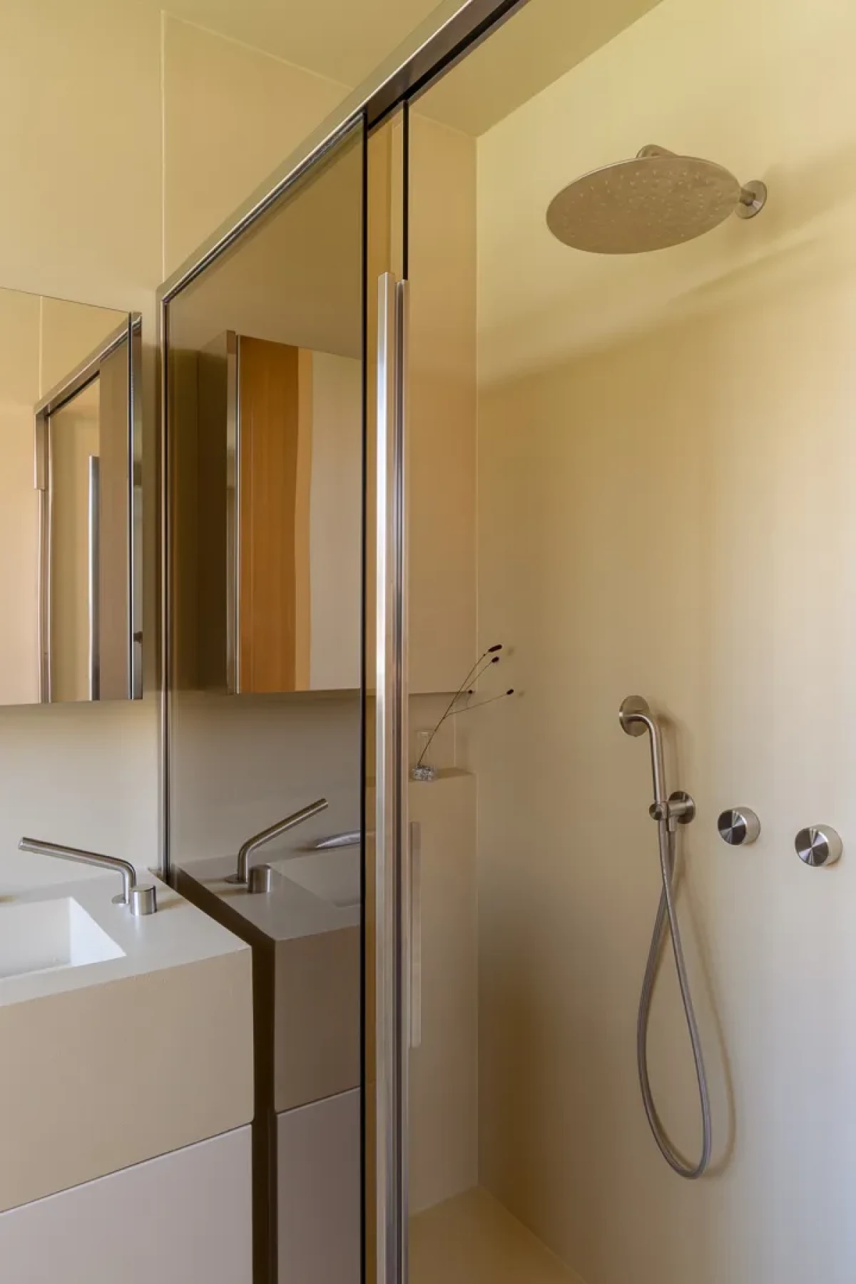 Mieszkanie w odcieniach żółci w Pawii