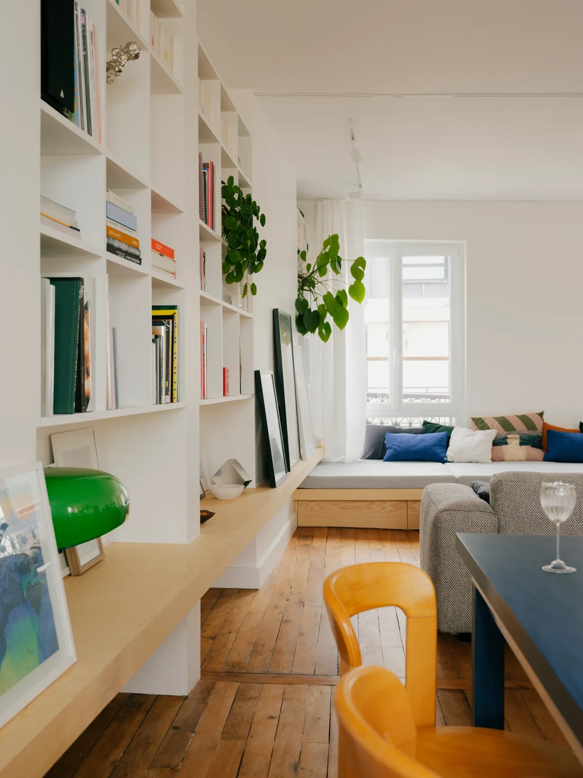 Mieszkanie w dwóch kolorach w Paryżu