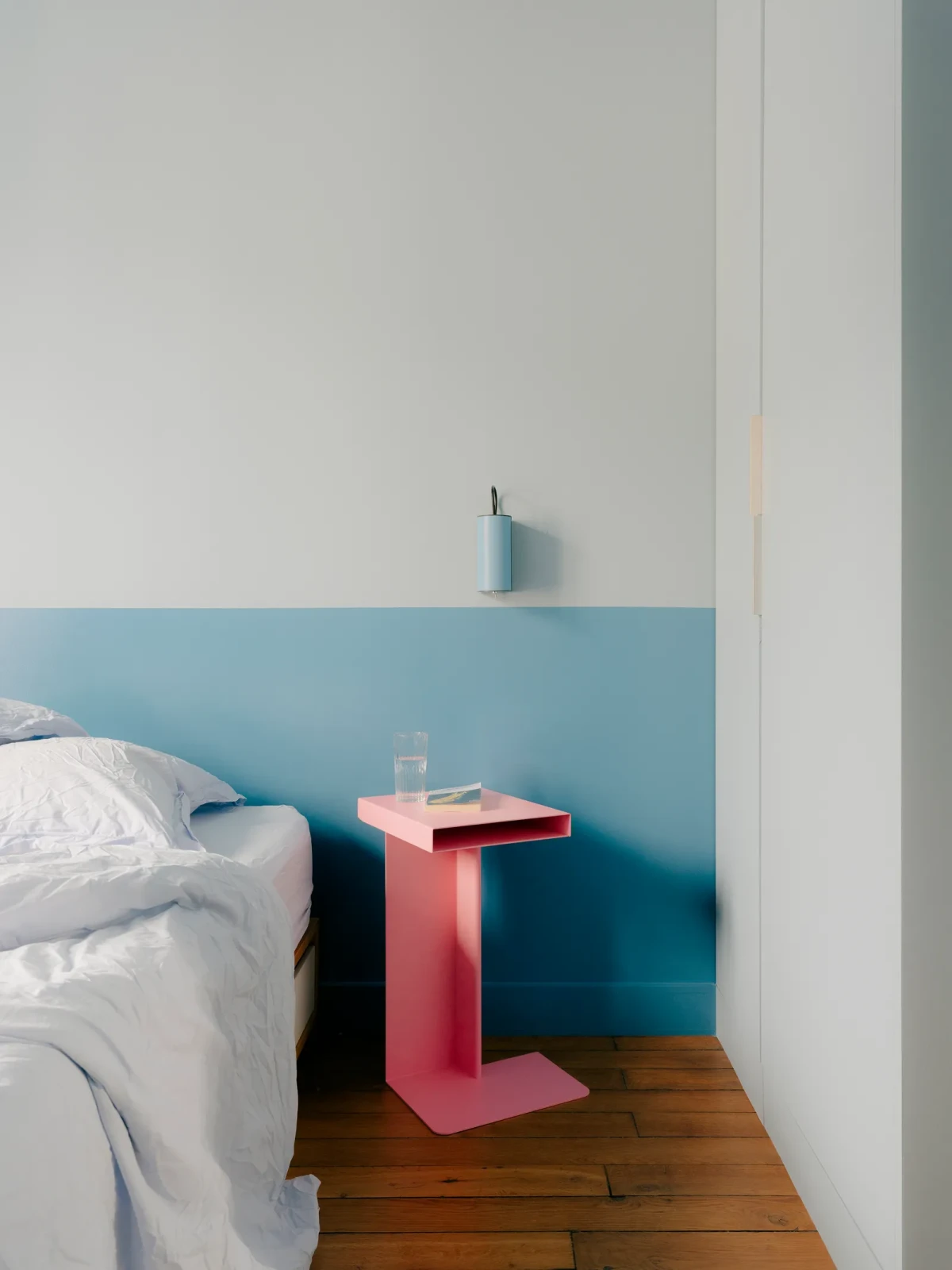 Mieszkanie w Paryżu w dwoch kolorach