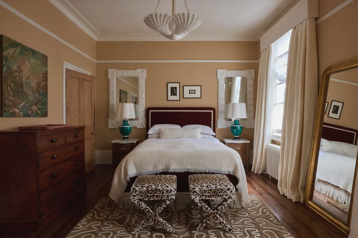 Sypialnia w wiktoriańskiej rezydencji w Londynie