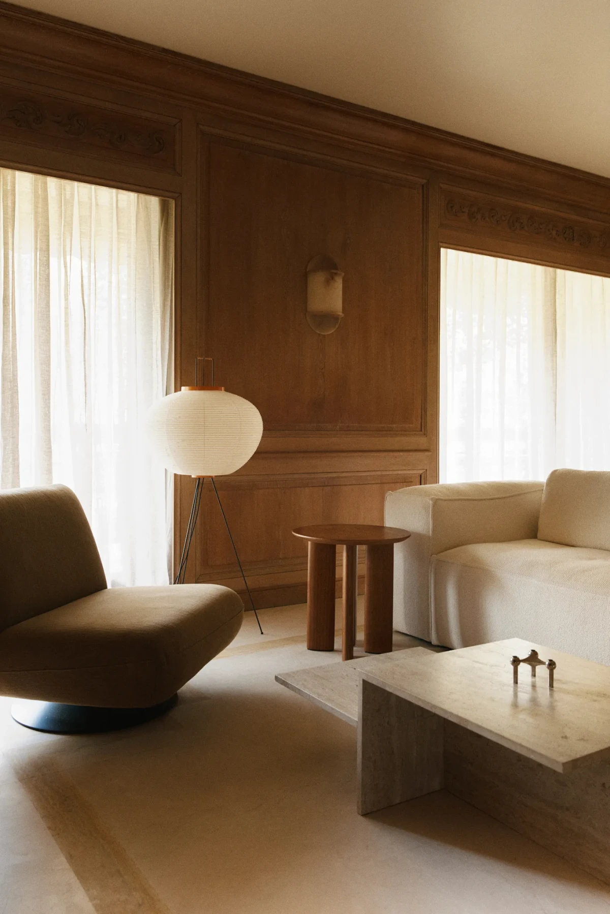 Mieszkanie w Paryżu z boazerią