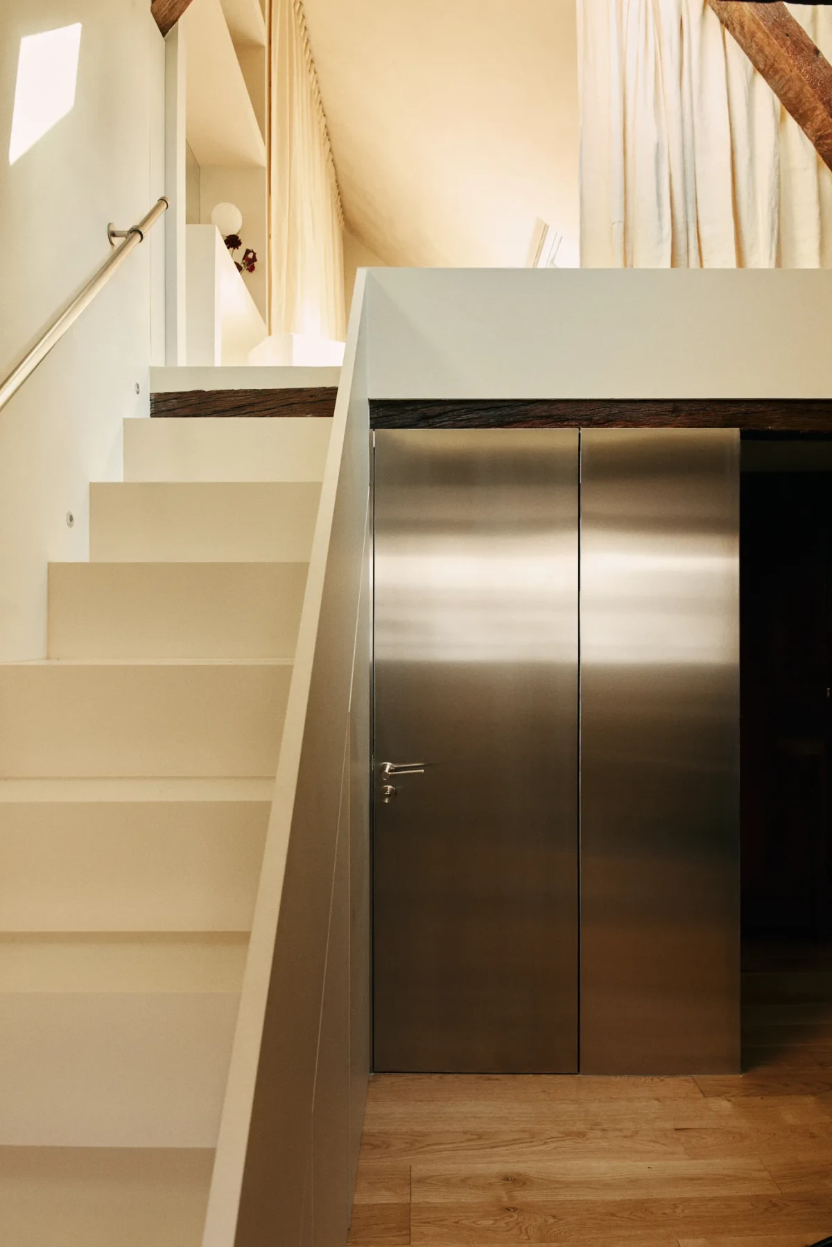 Kawalerka na strychu w Paryżu