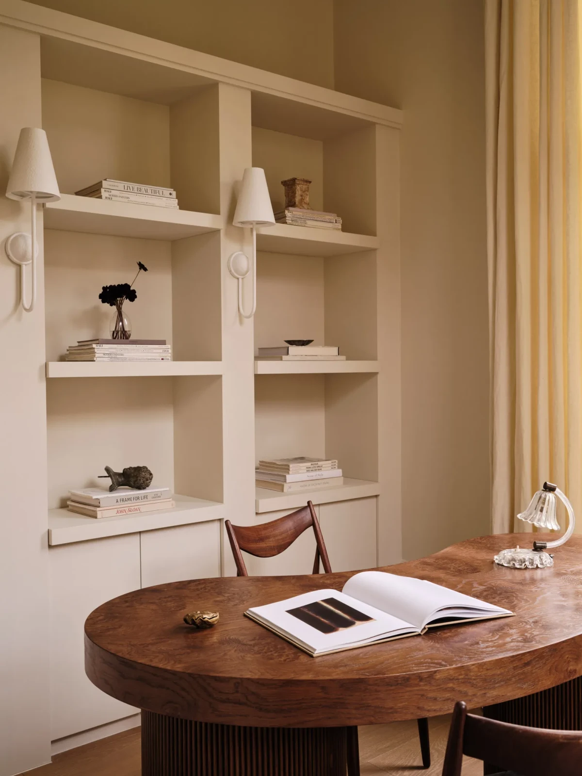 Rezydencja pod Londynem BANDA