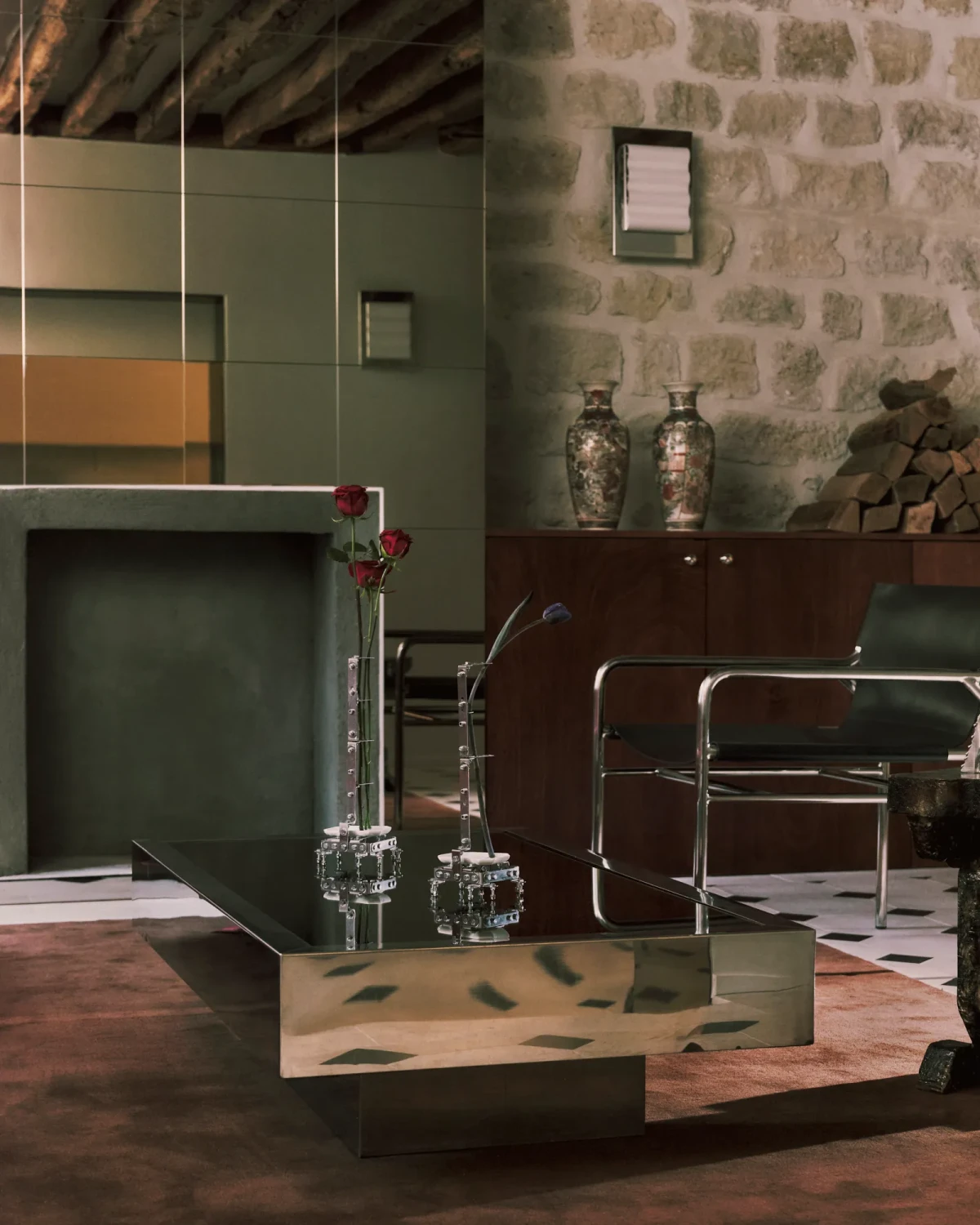 Mieszkanie w Paryżu z metalem w roli głównej