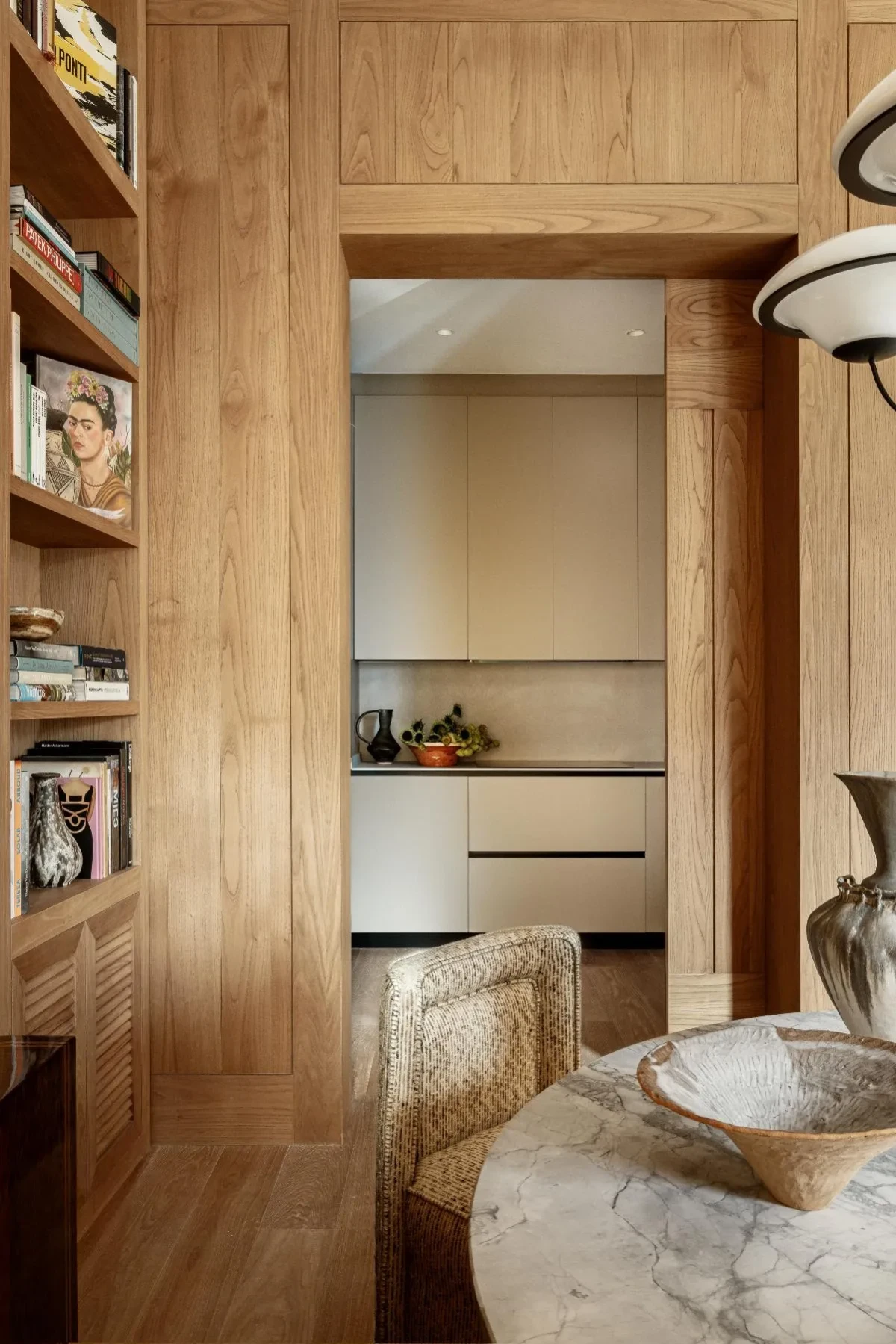 Apartament w odnowionej zabytkowej kamienicy w Madrycie