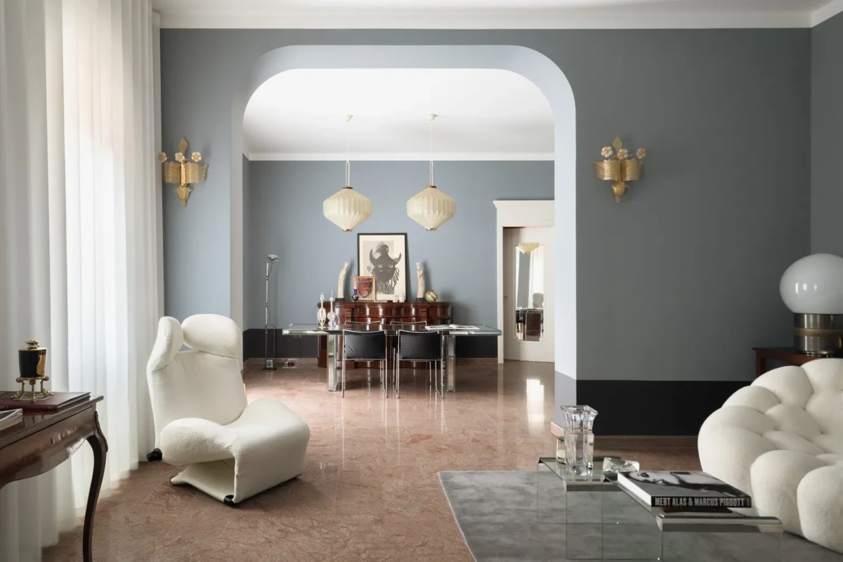 Eklektyczny apartament w Neapolu