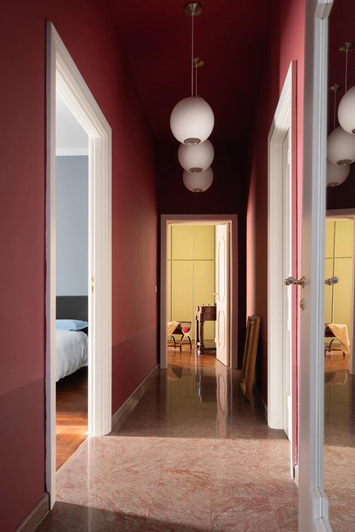 Eklektyczne mieszkanie w Neapolu 