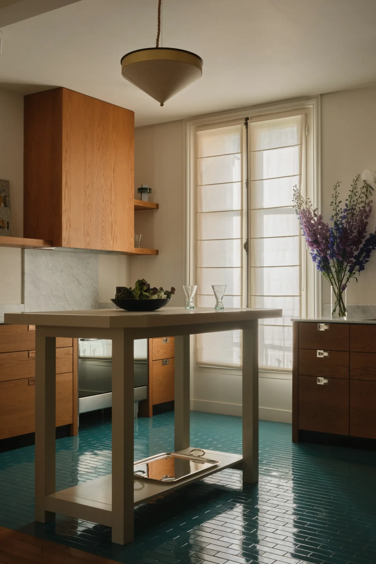 Apartament w Neuilly z turkusowymi akcentami