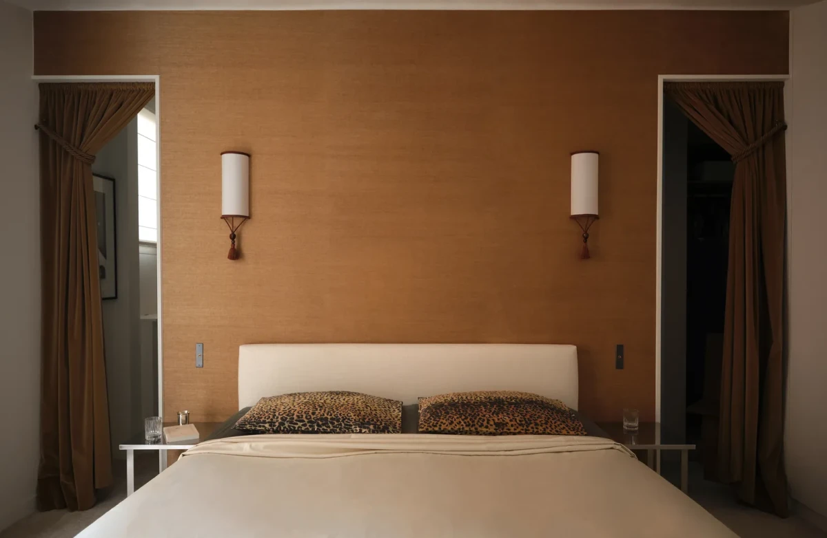 Apartament w Neuilly z turkusowymi akcentami 