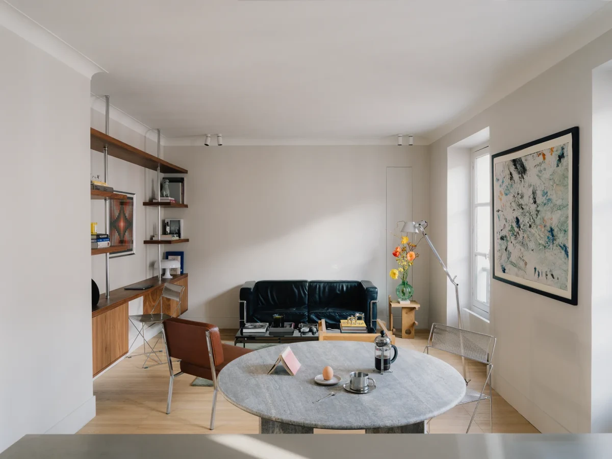 Modernistyczna kawalerka w Paryżu