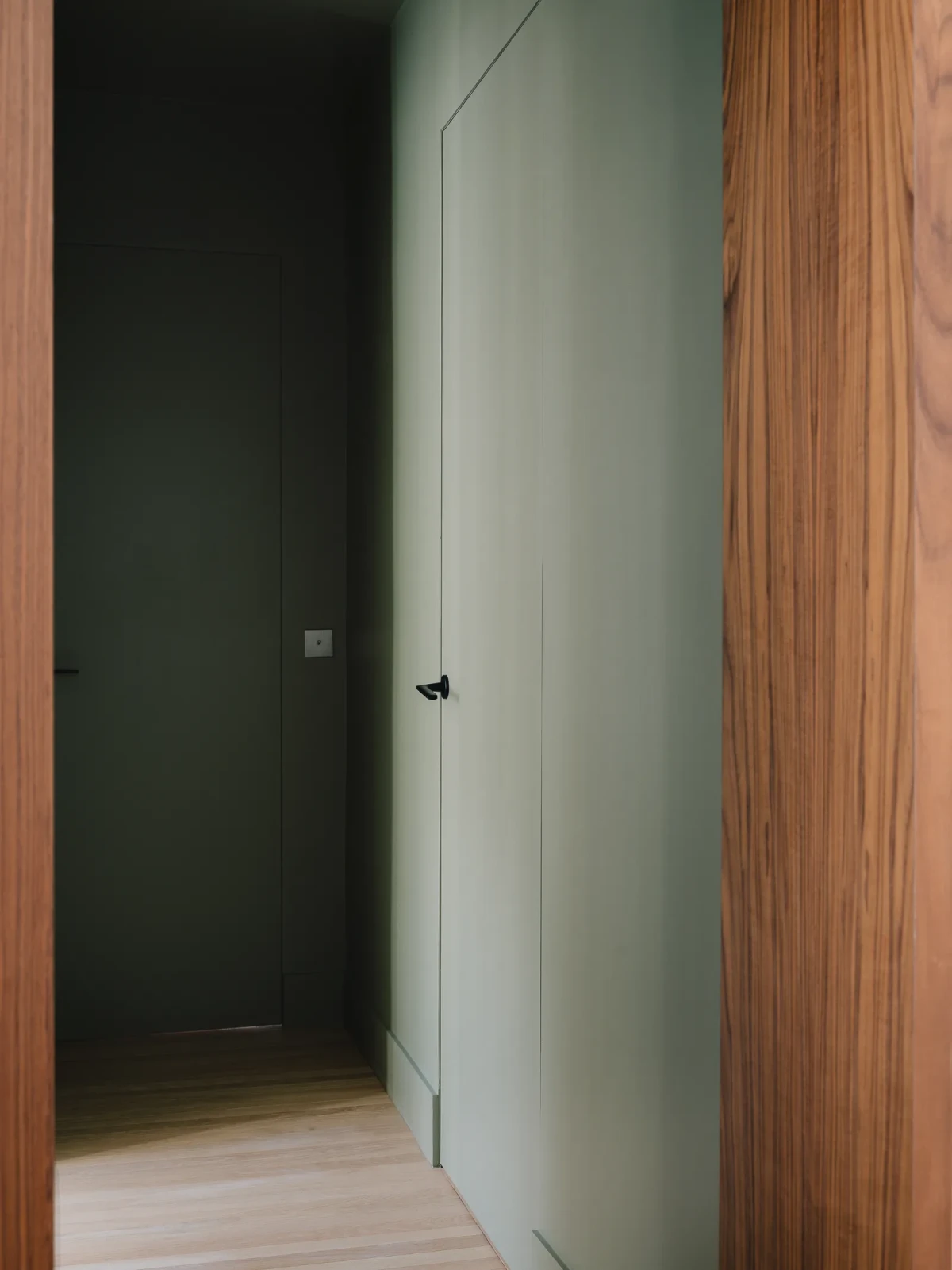 Modernistyczna kawalerka w Paryżu